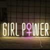Néon "Girl Power" - 3