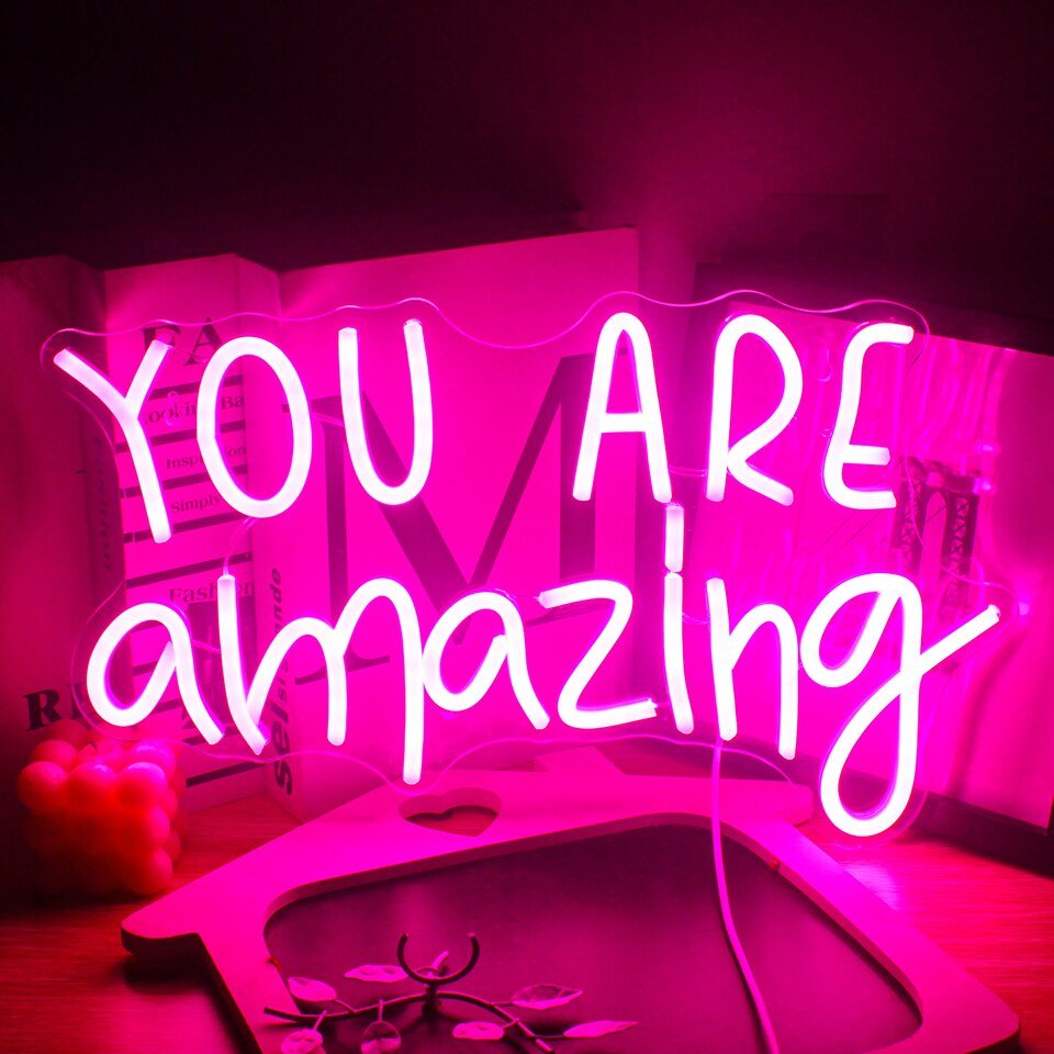 Néon personnalisé "You Are Amazing"