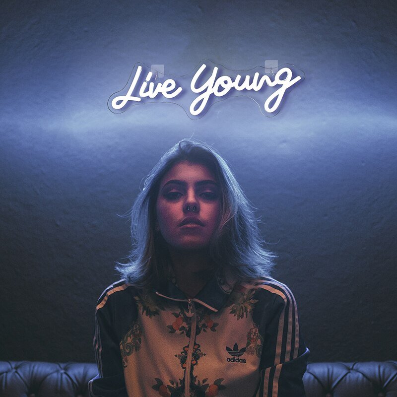Néon "Live Young" - 3