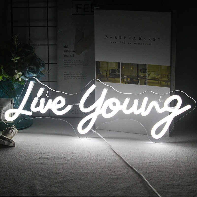 Néon "Live Young" - 1